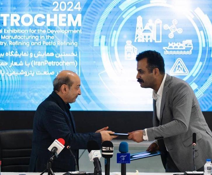 رویداد بین‌المللی پتروکم قرارداد ساخت کلدباکس ایرانی مبین به امضا رسید