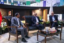 نشست صمیمانه دکتر علی عسکری با مدیران عامل تعدادی از بانک‌های کشور در نمایشگاه کیش اینوکس 2022