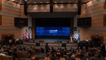 مراسم افتتاحیه رویداد بین‌المللی ایران پتروکم‌ در مرکز همایش‌های بین‌المللی کیش