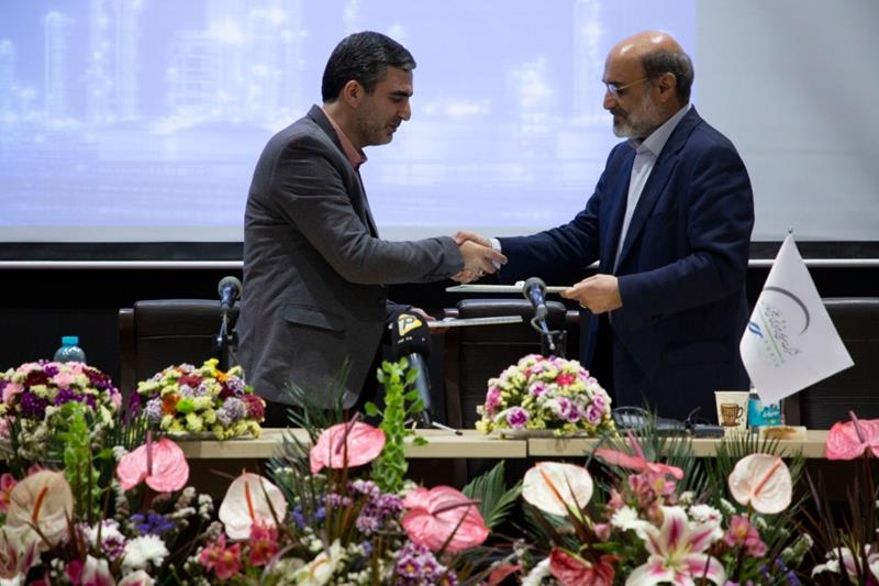گروه صنایع پتروشیمی خلیج فارس،با معاونت علمی و فناوری ریاست جمهوری تفاهم‌نامه همکاری امضا کرد. 